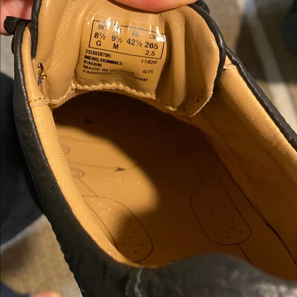 Clarks sturdy black